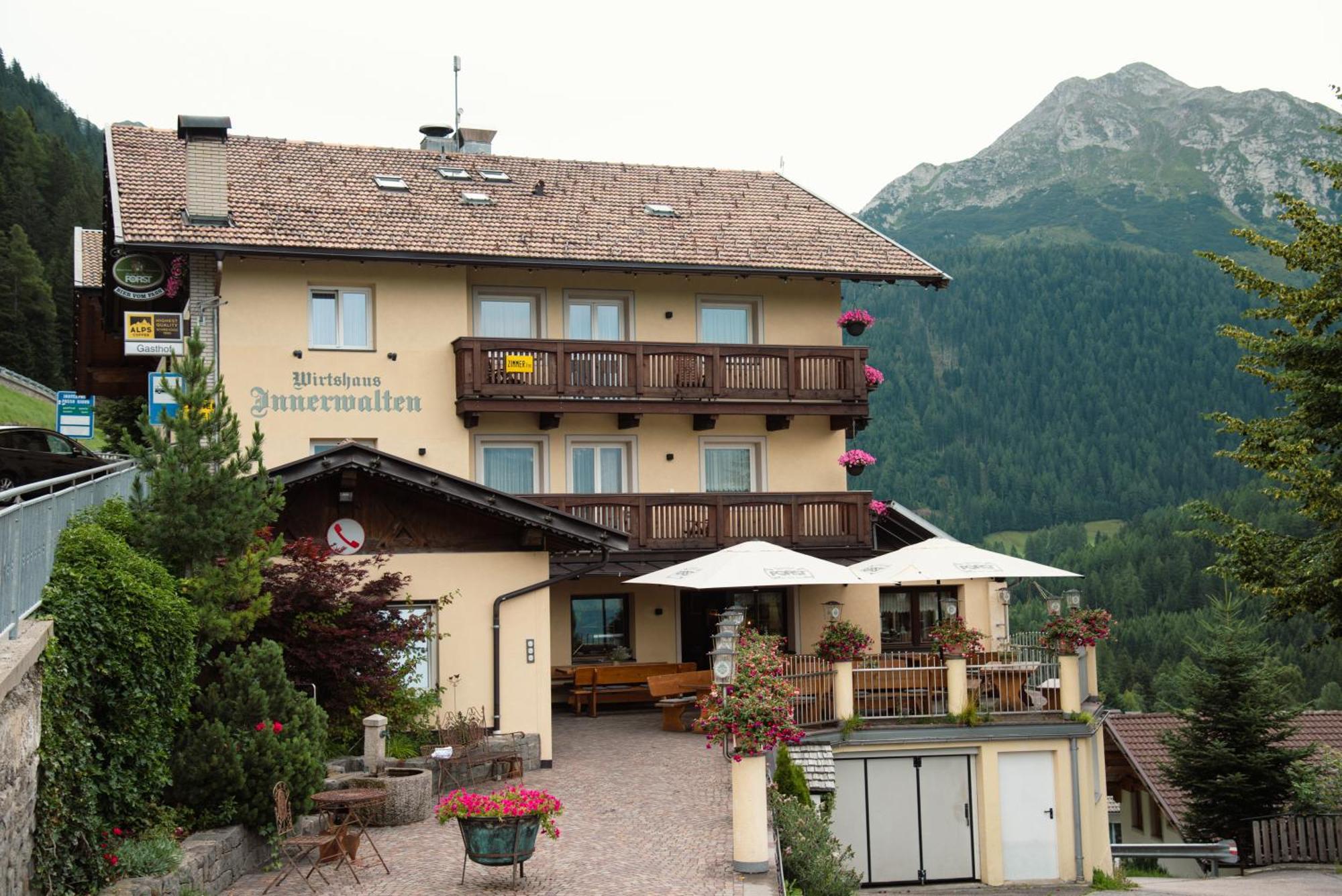 Gasthof Innerwalten San Leonardo in Passiria Luaran gambar