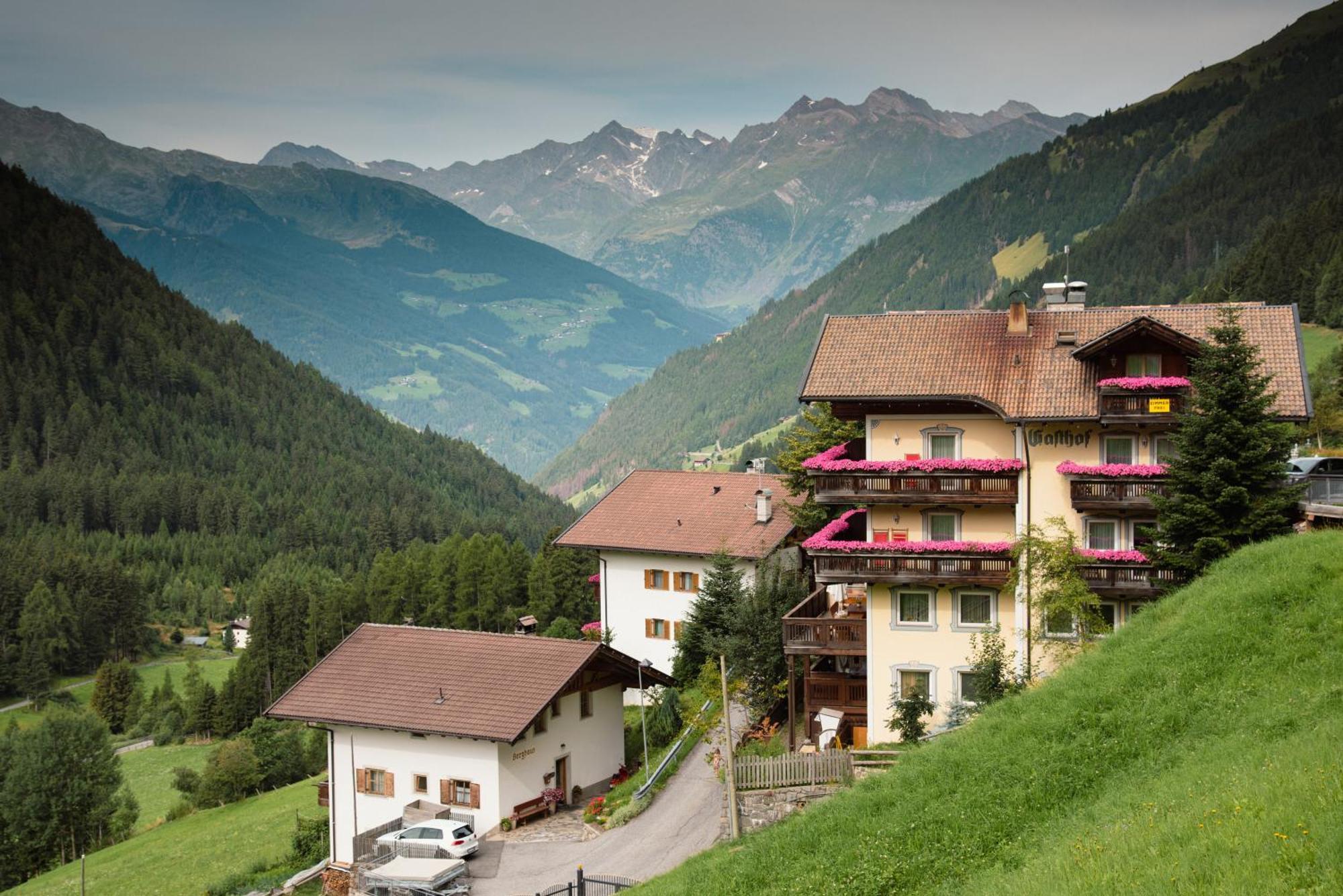 Gasthof Innerwalten San Leonardo in Passiria Luaran gambar